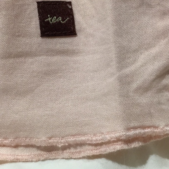 Tea 2T soft pink blouse NWT perfect - Picture 8 of 8